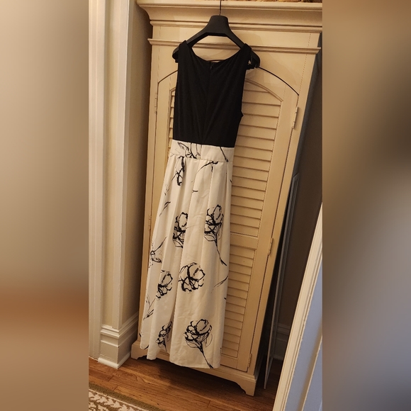 Black and White Lauren by Ralph Lauren Gown - Picture 3 of 9